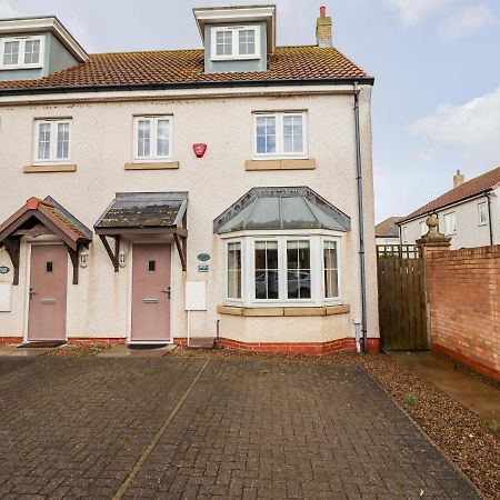 High Sea View Villa Beadnell Bagian luar foto