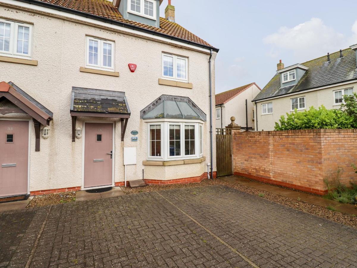 High Sea View Villa Beadnell Bagian luar foto