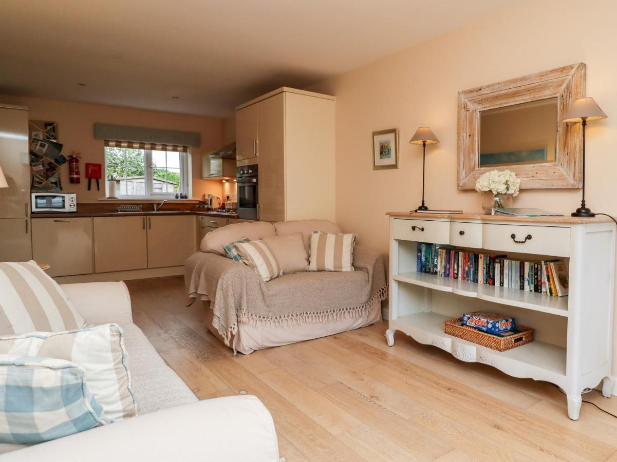 High Sea View Villa Beadnell Bagian luar foto