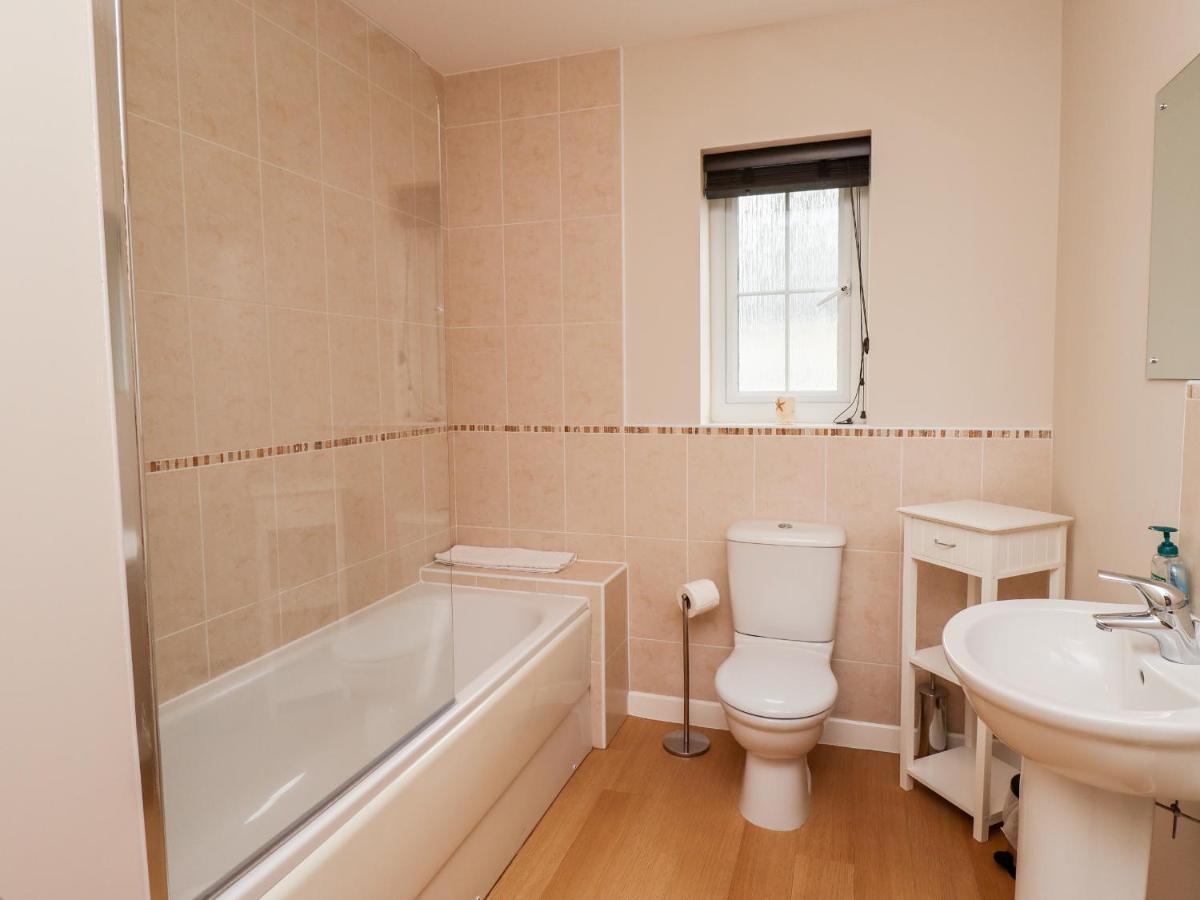 High Sea View Villa Beadnell Bagian luar foto