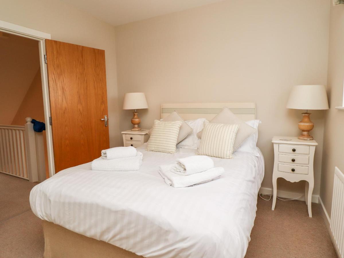 High Sea View Villa Beadnell Bagian luar foto